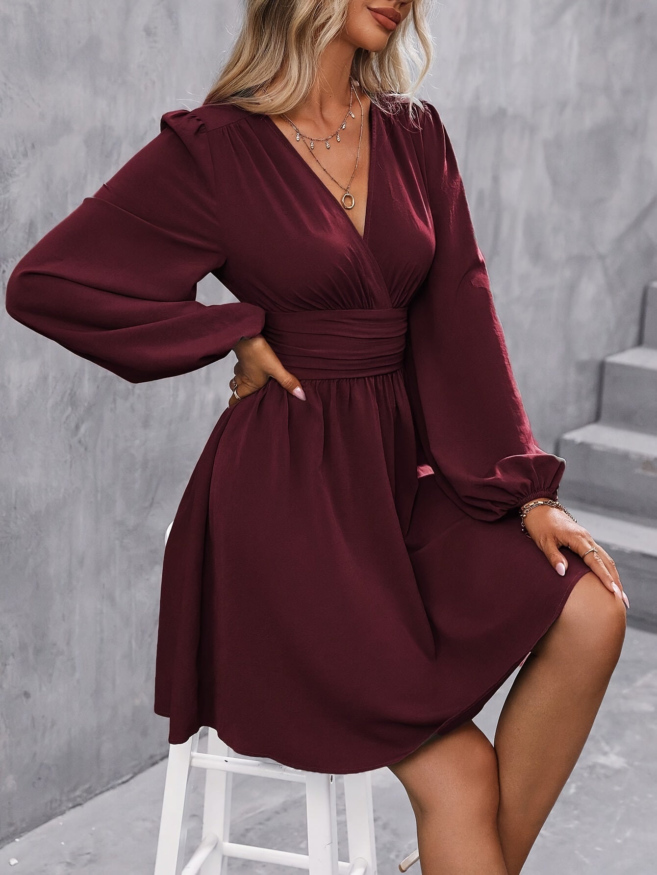 Elegant V-Neck Lantern Sleeve Midi Dress for Women - Solid Color, Knee-Length with Cinched Waist, Machine Washable