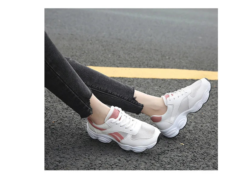 Breathable Sports Shoes Female Students Wild Track Shoes Fitness Net Women Shoes Vogue Table Tennis Shoes Sneakers